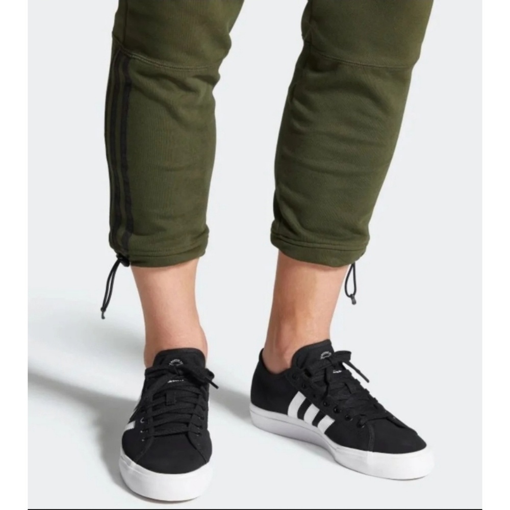 Adidas Men's Matchcourt RX Shoes - Picture 2 of 8
